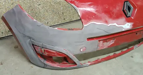 lepljenje plastike branika